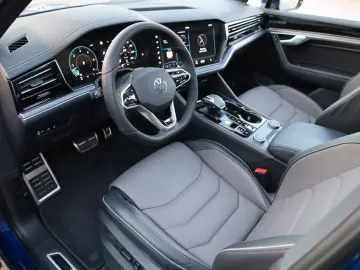 Touareg 3.0 TDI 210 kW 4Motion R-Line Pano
