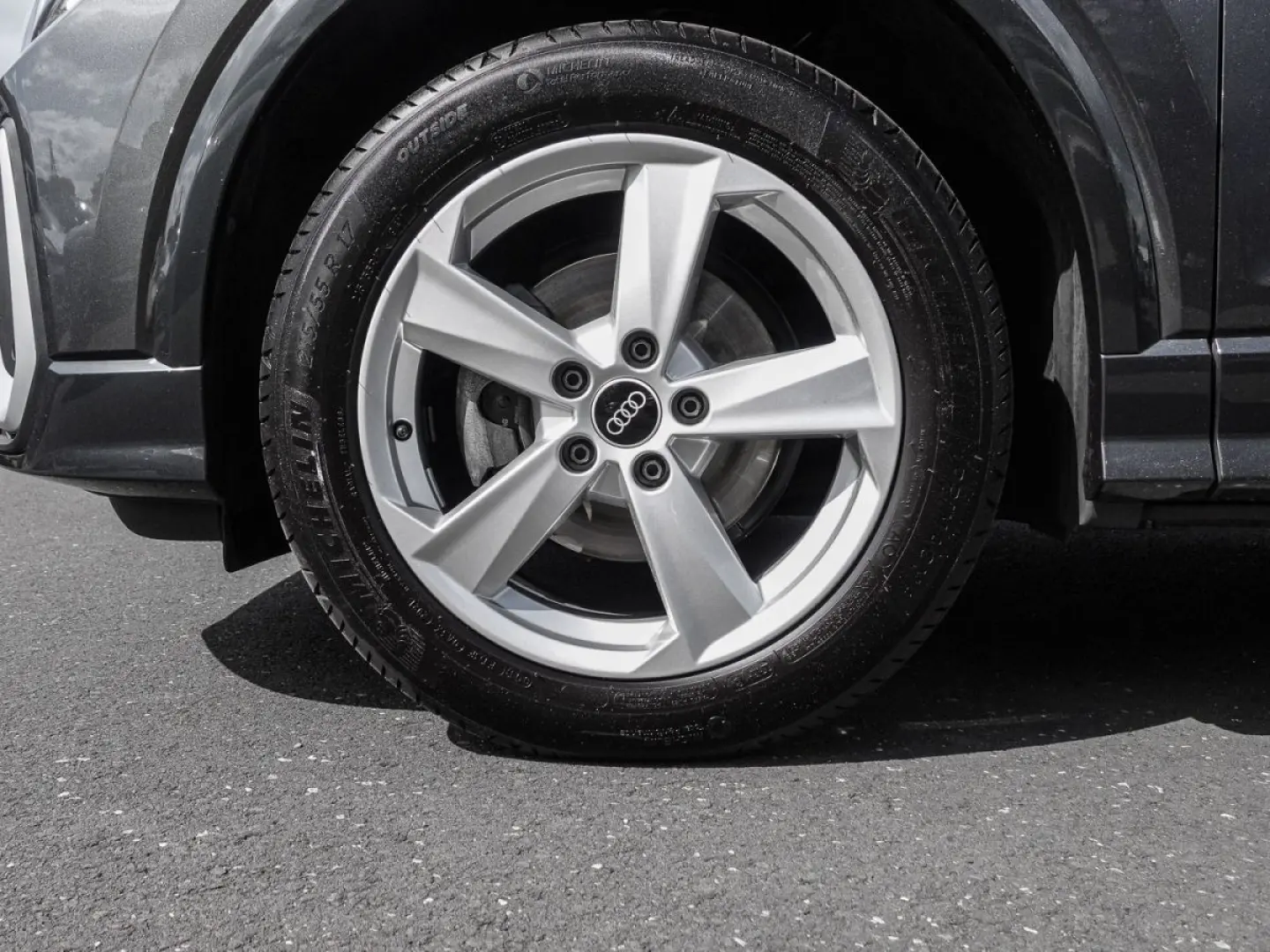 Q2 S line 35 TFSI 110(150) S tronic NAVI Plus LE