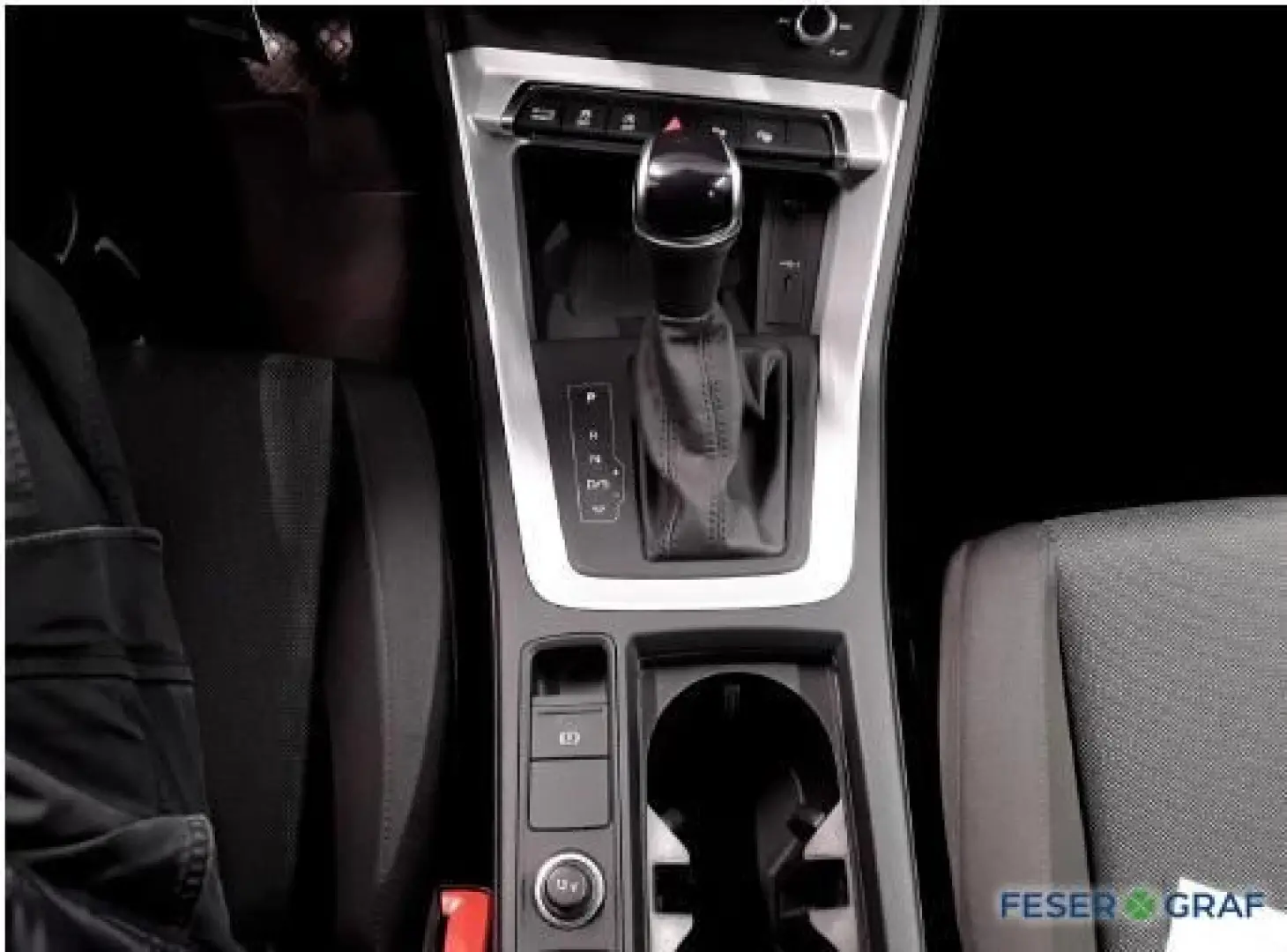 Q3 Sportback 40 TFSI qu S Line Ext Navi,Standhzg