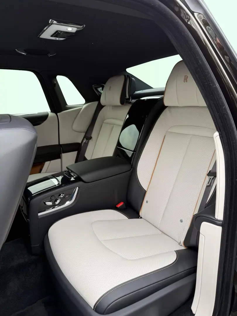 2025 Rolls Royce Ghost Facelift Green/Beige 4Seats