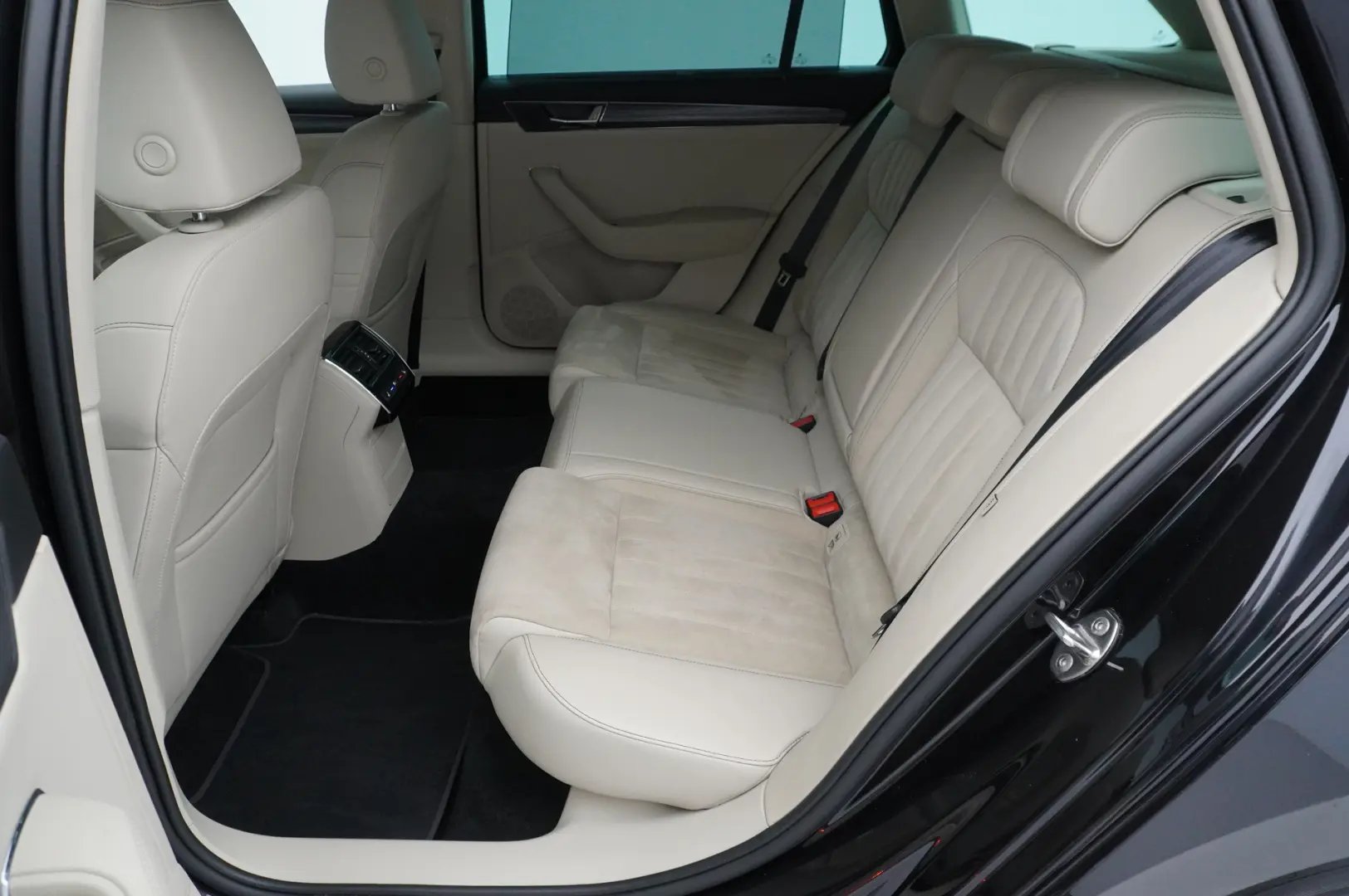 Škoda Superb 2.0 TDI Style 4×4