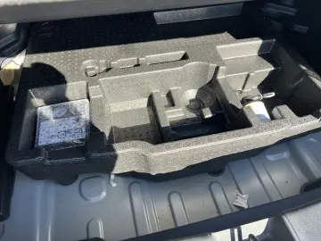 REPREZENTANTA TOYOTA AUTO CA NOU