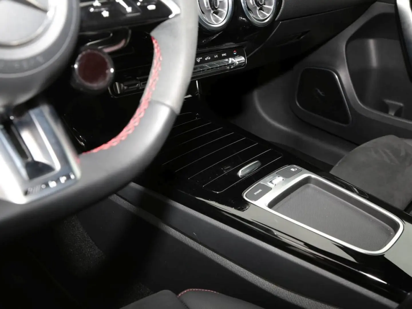 A 45 AMG S 4M+ Night Panorama Burmester 360° HUD