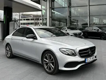 Mercedes-Benz E 220