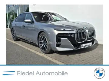 740d xDrive M Sportpaket Standhzg Sky-Lounge B&W