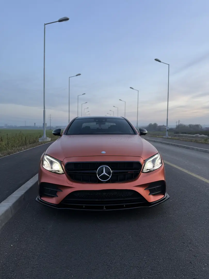 Mercedes-Benz E 43 AMG