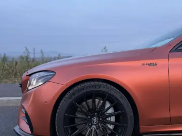 Mercedes-Benz E 43 AMG