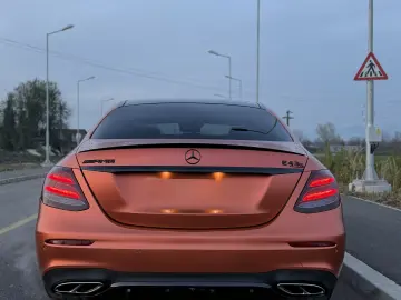 Mercedes-Benz E 43 AMG