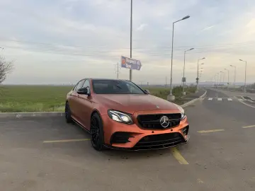 Mercedes-Benz E 43 AMG