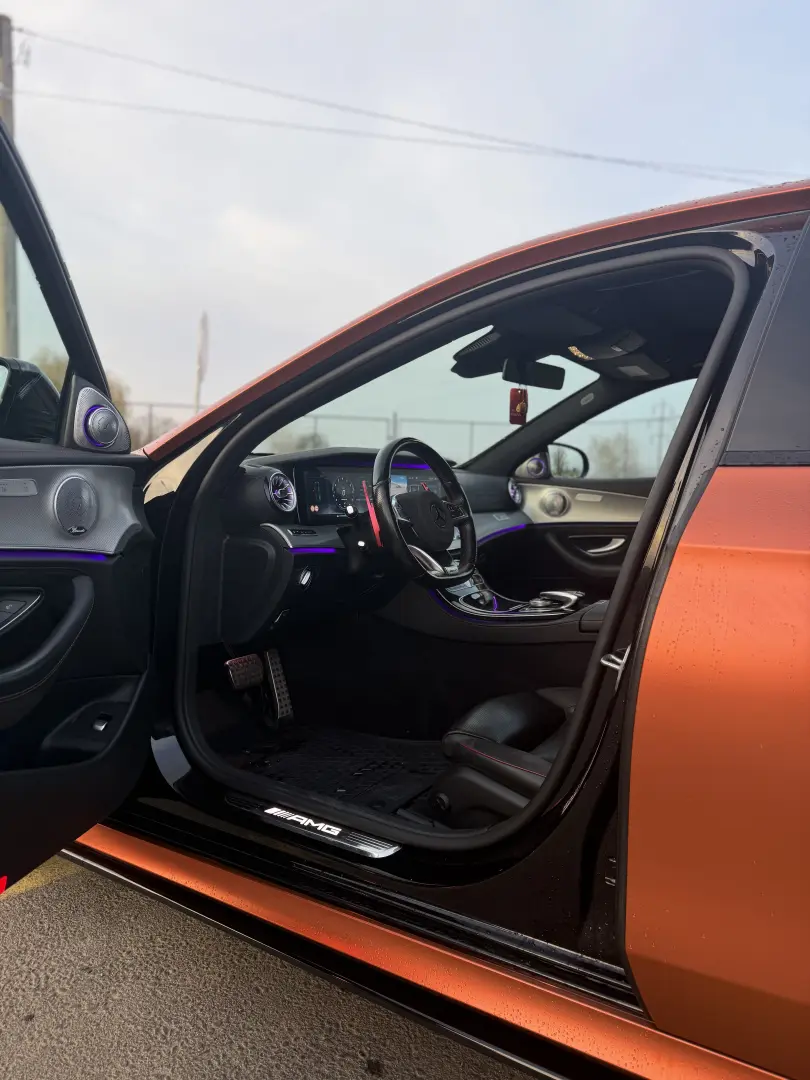 Mercedes-Benz E 43 AMG