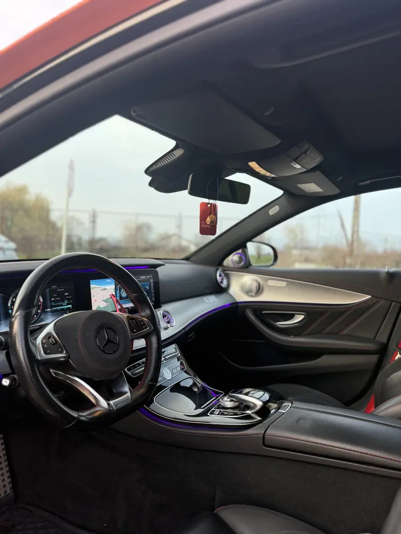 Mercedes-Benz E 43 AMG