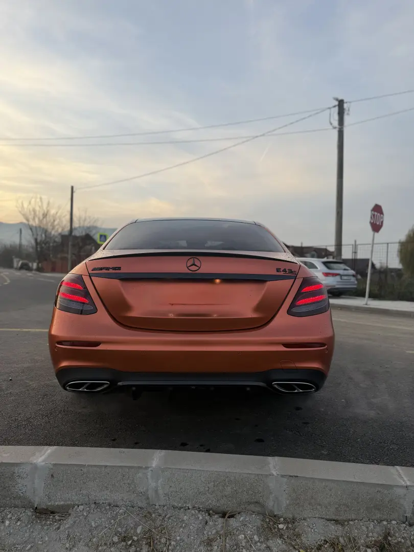 Mercedes-Benz E 43 AMG