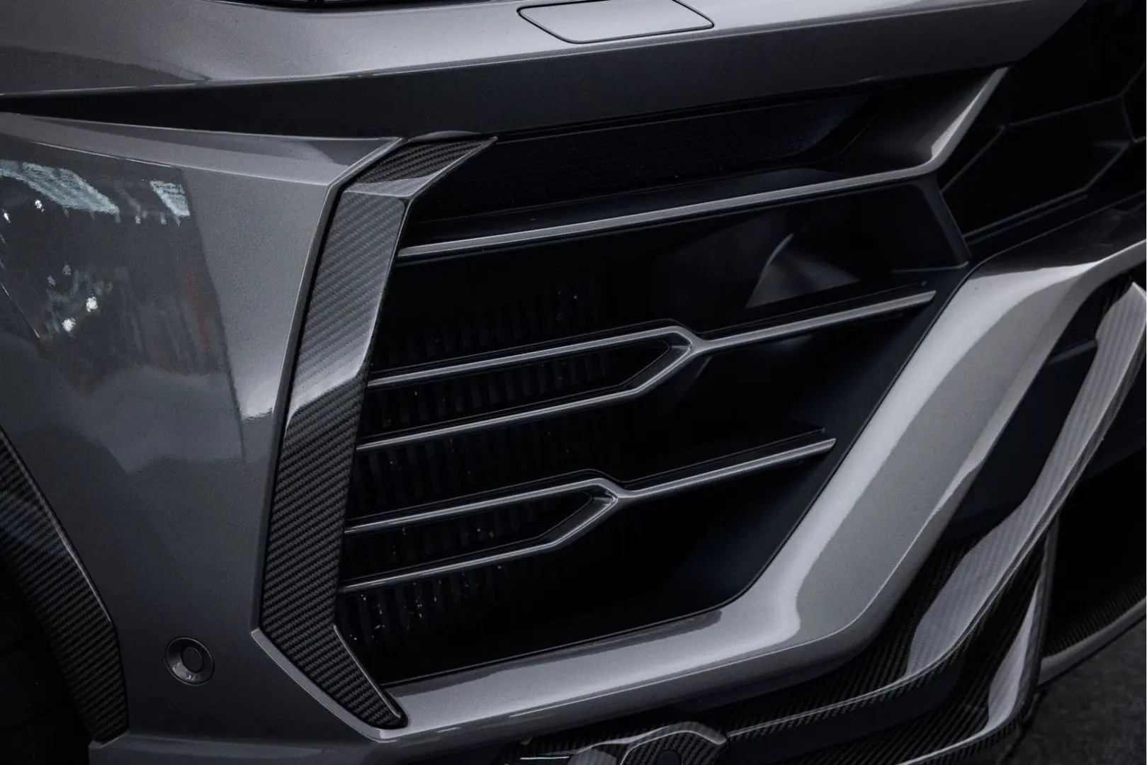 Urus MY22 | Full Carbon | 4 Seater | B&O