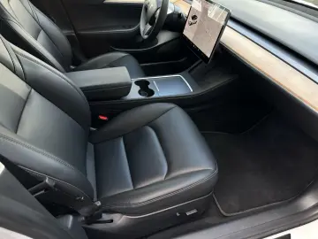 Model 3 Long Range Dual AWD Matrix LED AHK EAP