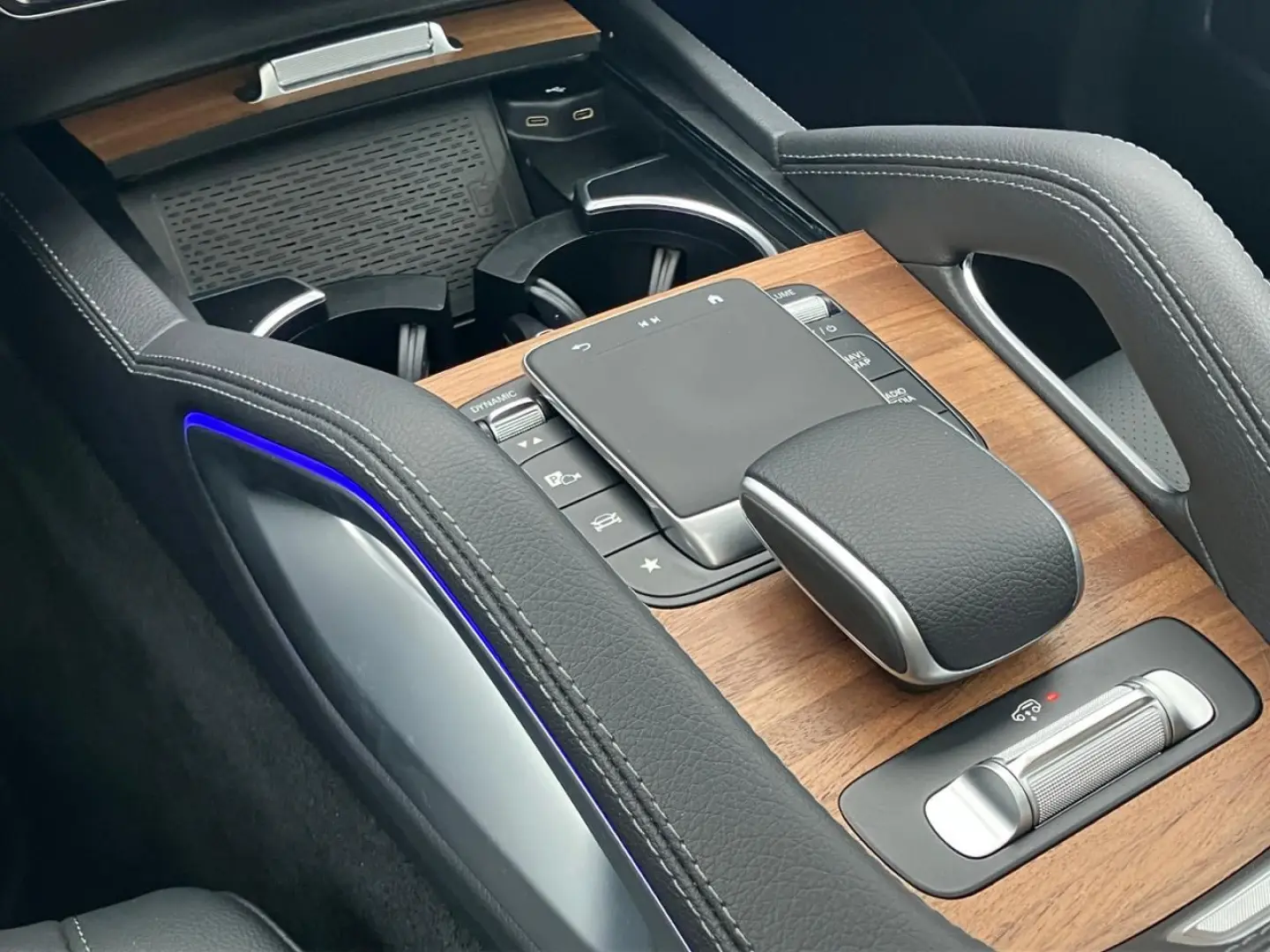 GLE 450 4M AMG Pano AHK 20 Zoll Burmester 360