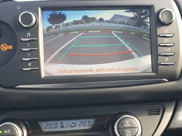 Yaris 1.5 Hybrid Team Deutschland Garantie Rate Leasing TVA