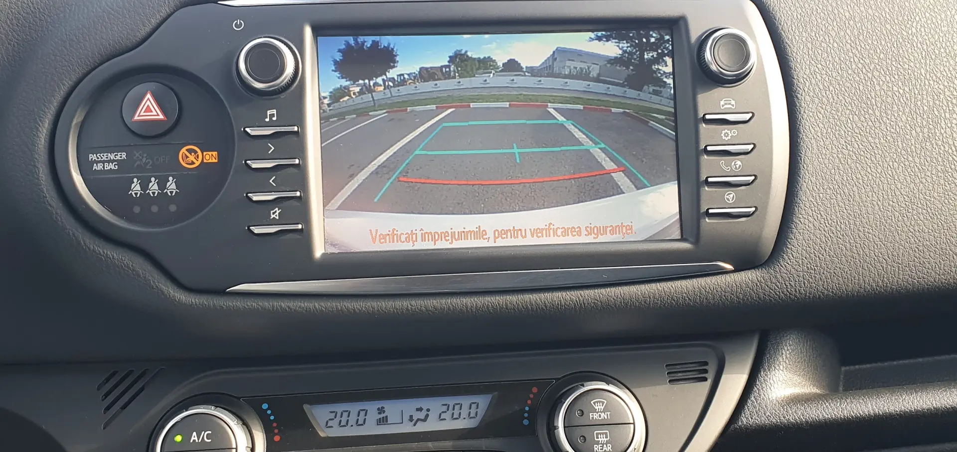 Yaris 1.5 Hybrid Team Deutschland Garantie Rate Leasing TVA