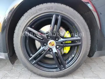 Porsche Panamera 4S E-Hybr.LED,PANO,LEDER.SERV.NEU