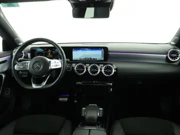 CLA 250 e AMG*Multibeam*Burmester*PTS*Navi*SpurH