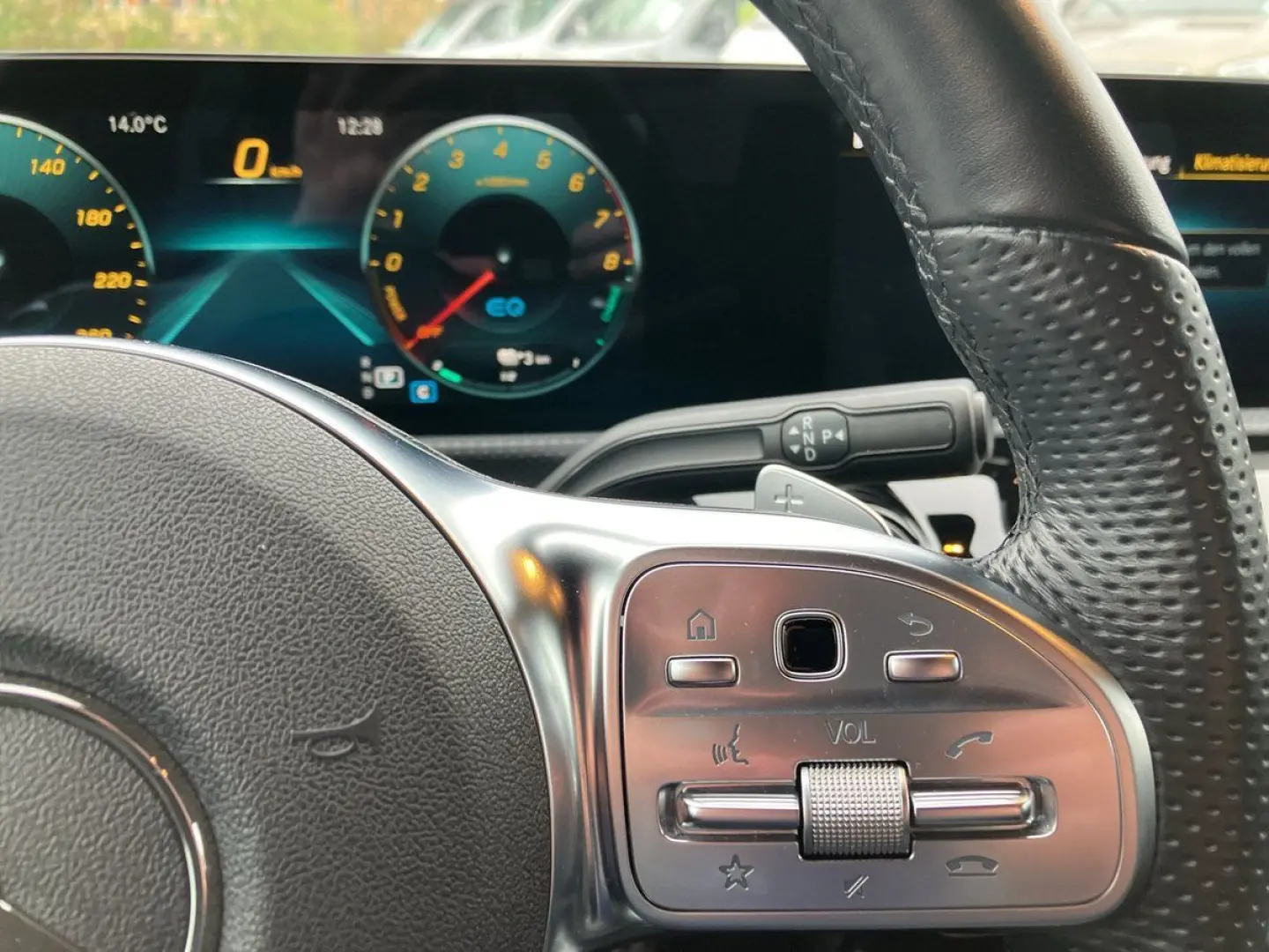 CLA 250 e AMG-Line 8-G DCT LED+NAVI+SHZ+TEMPOMAT