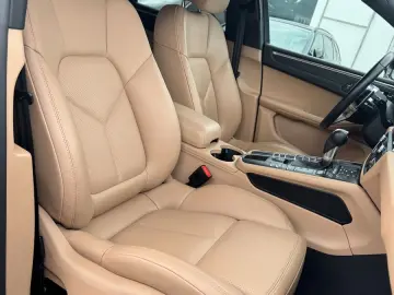 Macan *Neues Modell/Facelift*DE*Xenon*Carplay