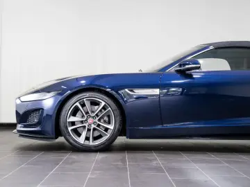 F-TYPE P300 R-Dynamic Cabriolet / LM-Felgen 19