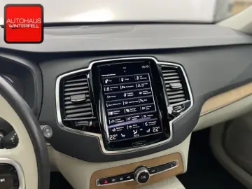 XC90 Rech T8 AWD INSCRIPTION 7SITZ+PANO+LUFT+AHK