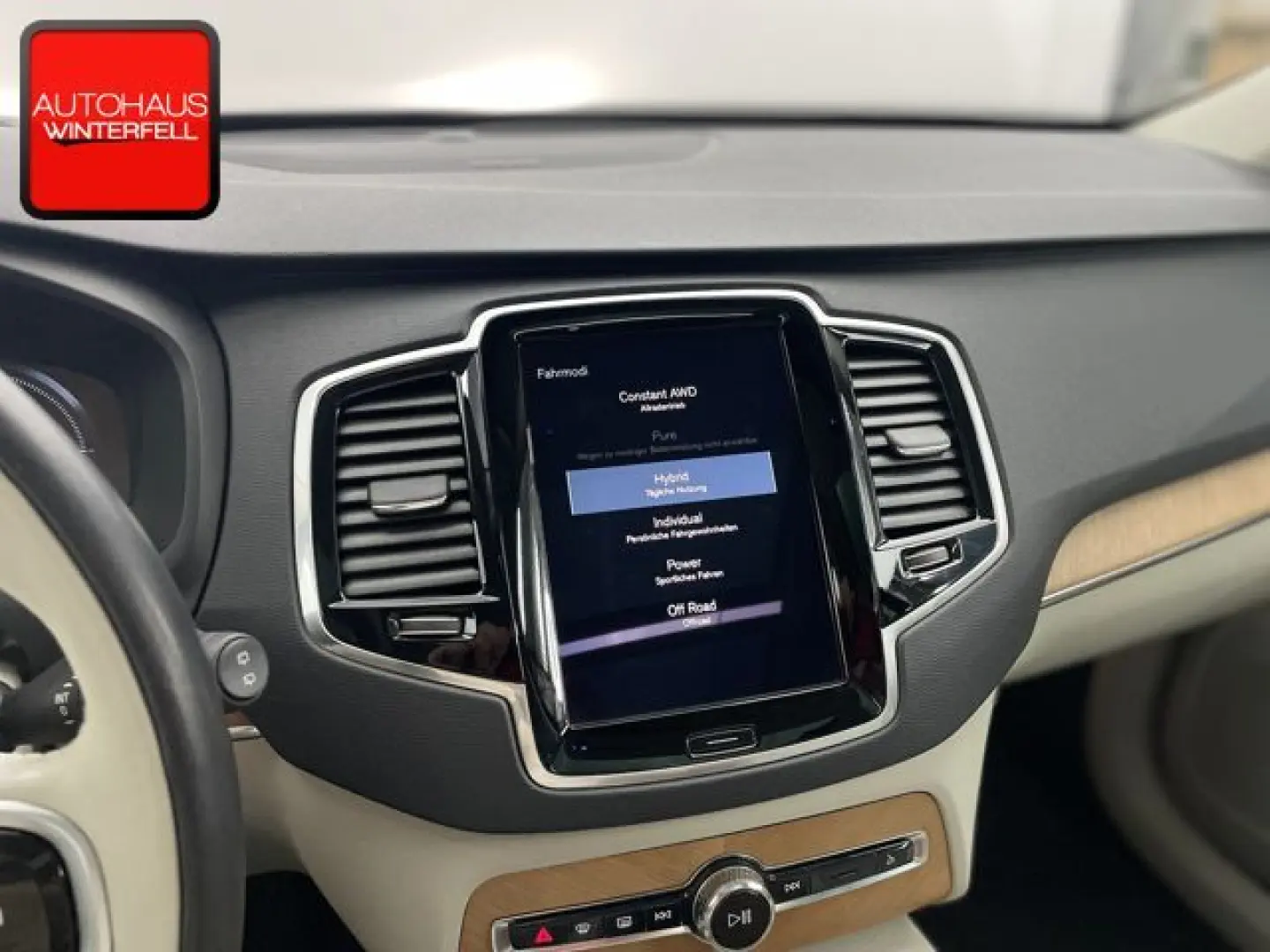 XC90 Rech T8 AWD INSCRIPTION 7SITZ+PANO+LUFT+AHK