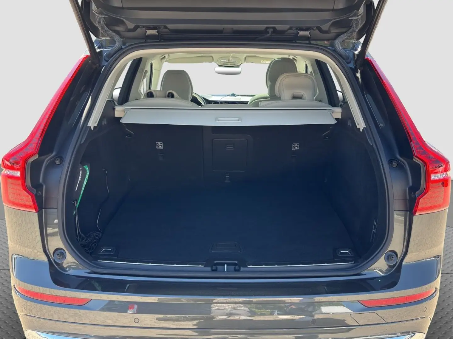 XC60 T8 Inscription Plug-In Hybr.AWD/Four-C/Pano