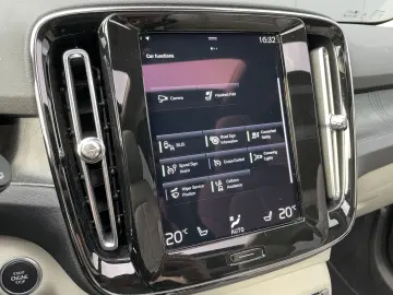 XC40 T5 Ultimate Dark 360° ACC HK HEAT PANO RSI