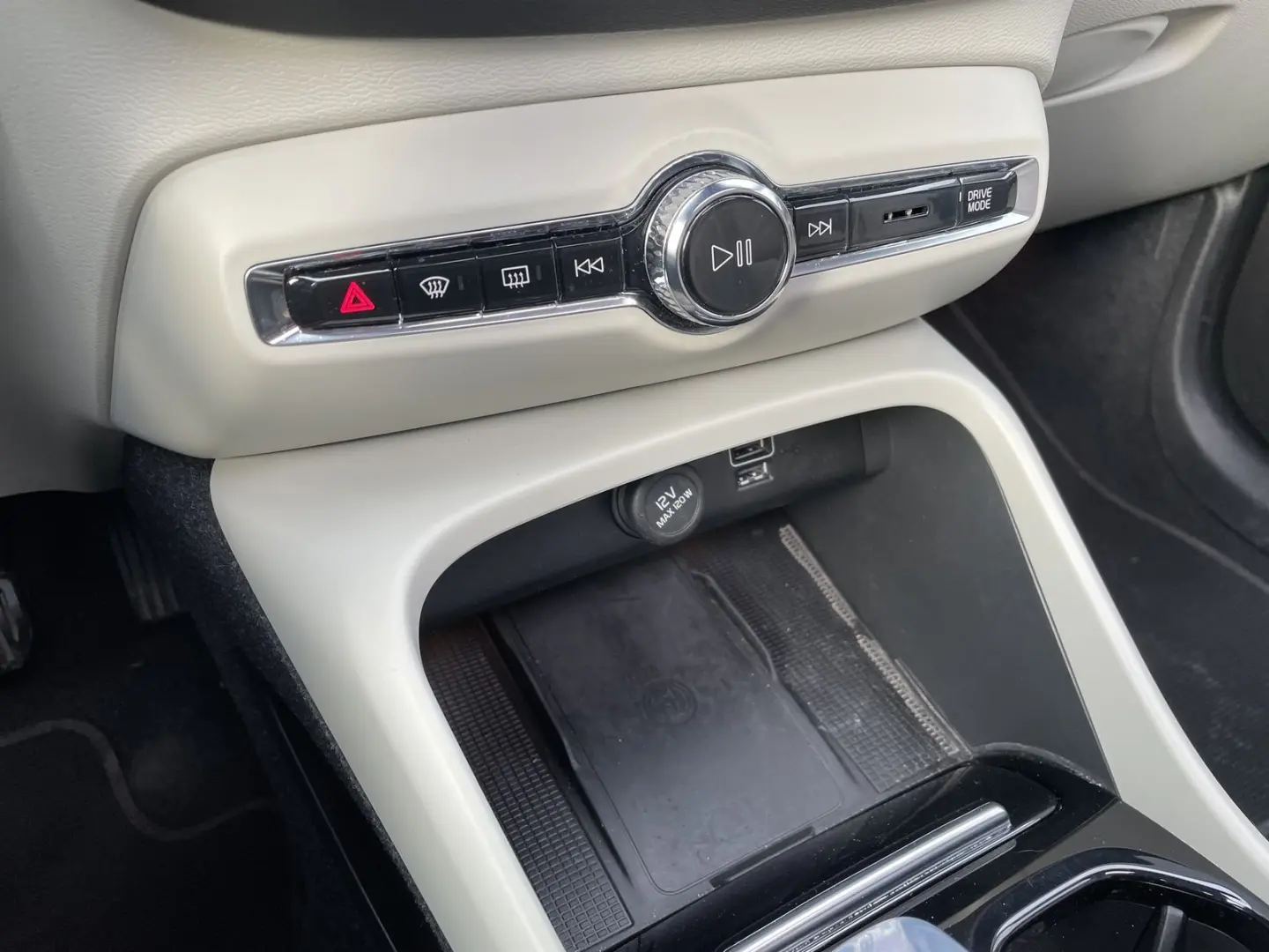 XC40 T5 Ultimate Dark 360° ACC HK HEAT PANO RSI