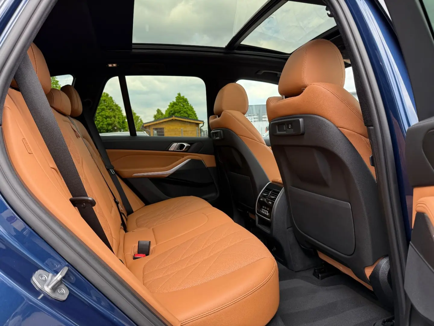 X5 xDrive 30d M-SPORT PANO AHK StdHzg. HuD Aktiv
