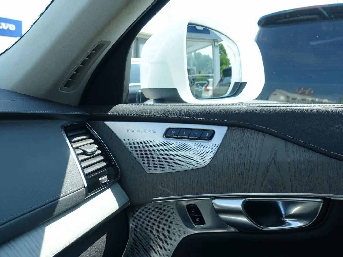 XC90 Recharge Ultimate T8 AWD/Massage/B&W/360°
