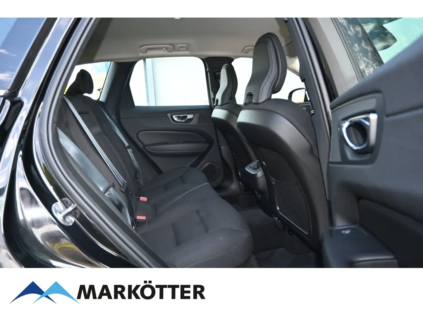 XC60 B4 Momentum Pro ACC/CAM/LED/Keyless/DAB