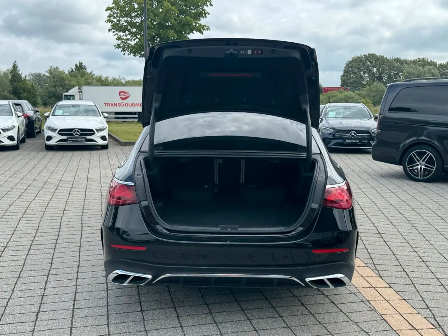 E 400e 4M AMG Premium Airmatic Pano Massage