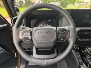 Toyota Land Cruiser 2.8 D-4D 4WD First Edition