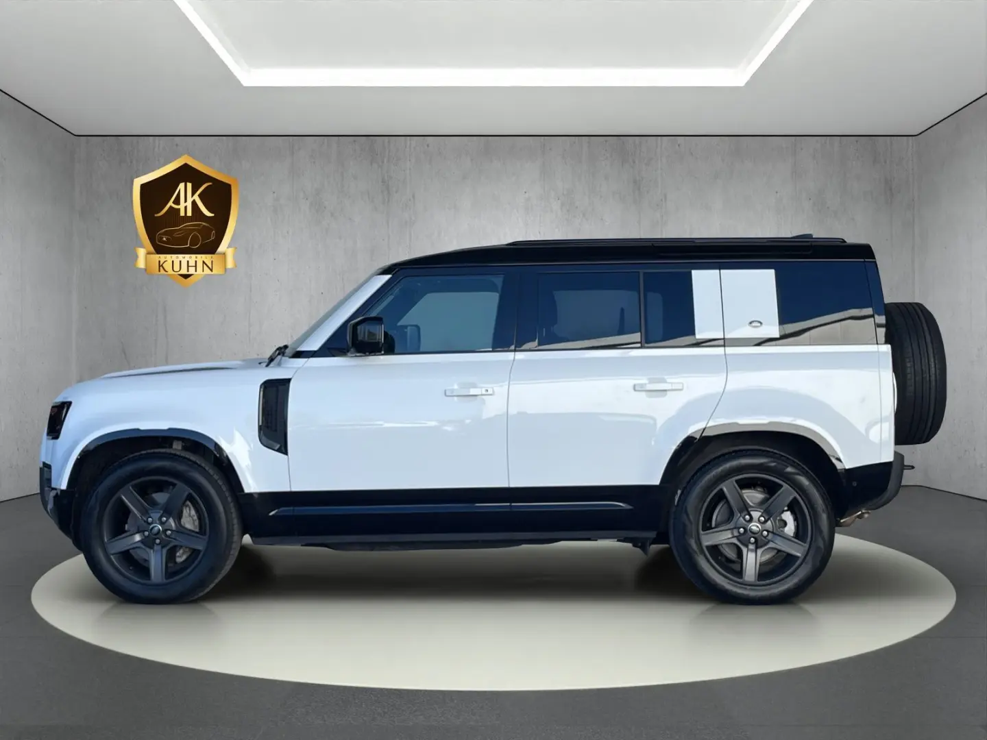 Defender 110 X-Dynamic SE*D300 AWD*1.HAND*AHK*