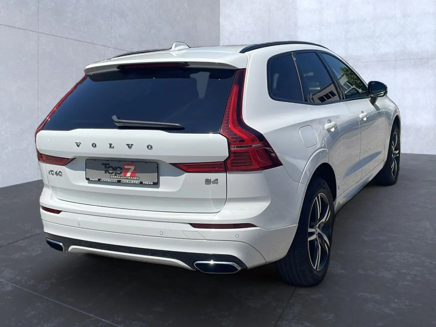 XC 60 R Design 2WD Bluetooth Navi LED Klima
