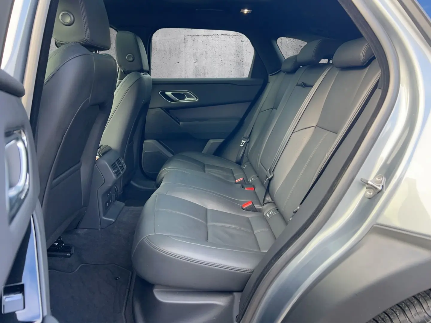 Range Rover Velar R-Dynamic SE Garantie 09/2029