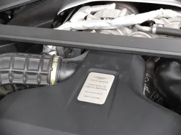 V8 Vantage 1.Hand neue Inspektion