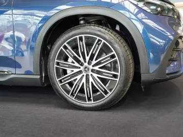 EQE SUV 350+ AMG Line Night AIRMATIC Hinterachsl
