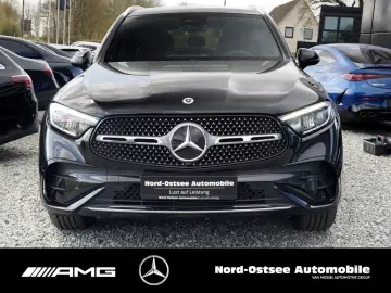 GLC 200 4M AMG PANO MEMORY KAMERA AHK LED AMBIE