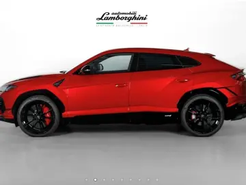 Urus S Rosso Efesto