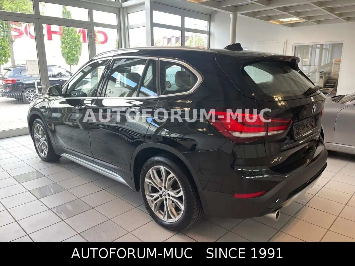 X1 Baureihe X1 xDrive 25 e xLine/LED/Leder !!