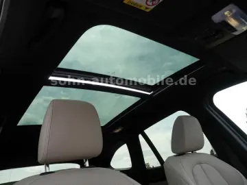 X1 xDriv 20i M-Sport Pano/Stop&Go/LED/HUD/RFK/19