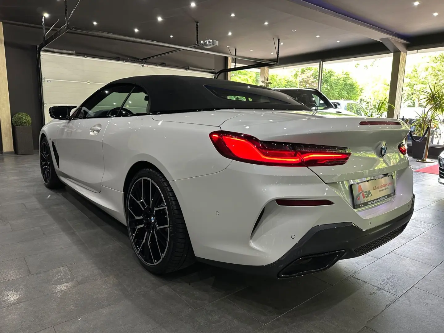 M850i xDrive /INDIVIDUAL /CARBON / B&W / TV /1Ha