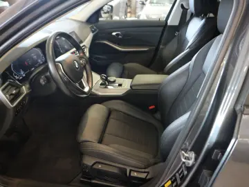 330e Advantage Aut DAB Navi LED Nav Leder Kamera