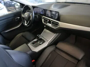 330e Advantage Aut DAB Navi LED Nav Leder Kamera