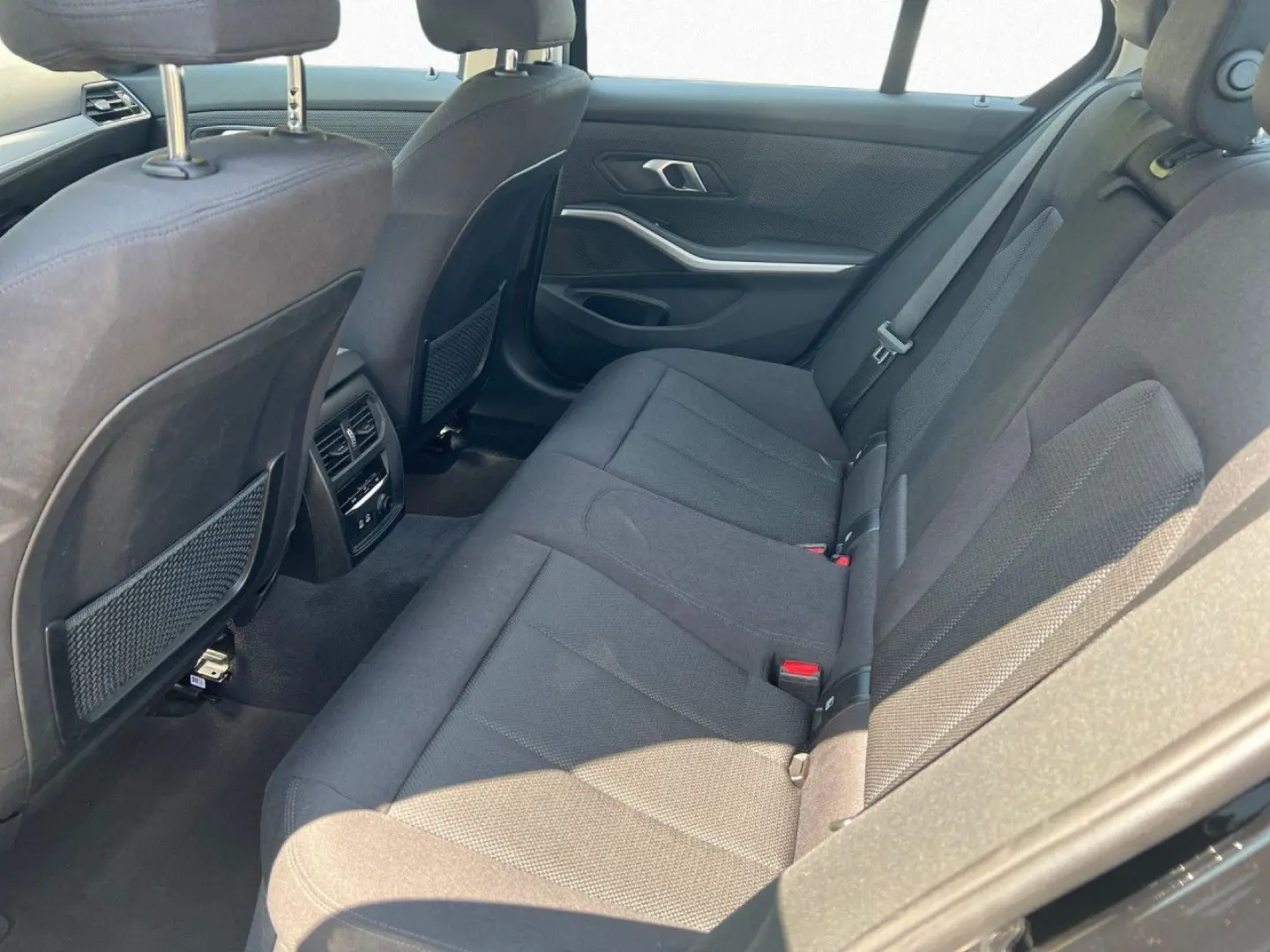 330e Adv. LCProf. PDC Tempomat Sitzh. Bluetooth