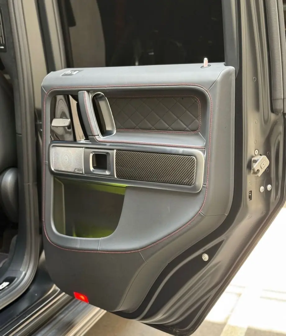 G 63 AMG Facelift VOLL A22 Carbon FondEntertainm